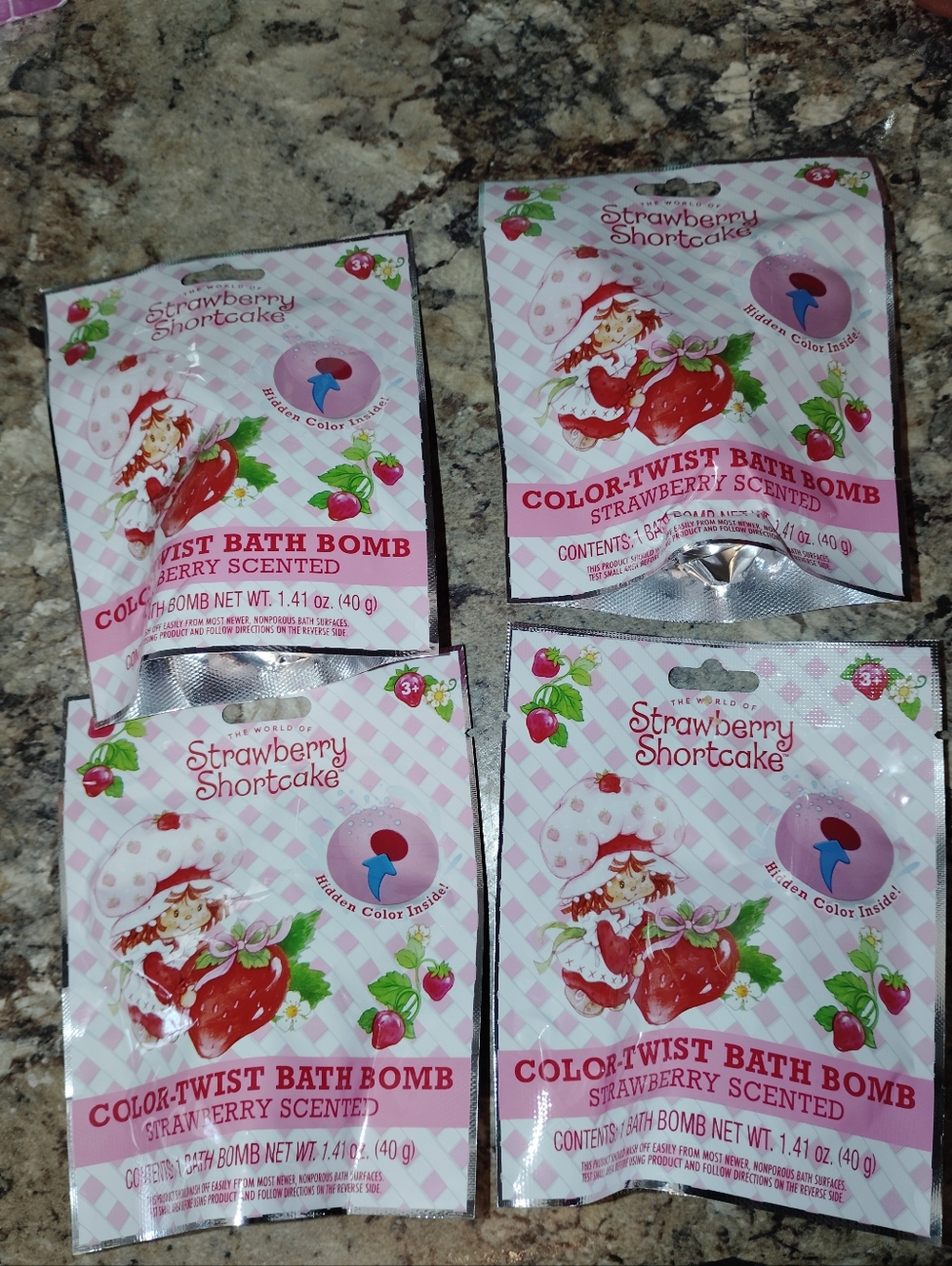 Strawberry Shortcake Color-Twist Bath Bombs - Pink & Red New
